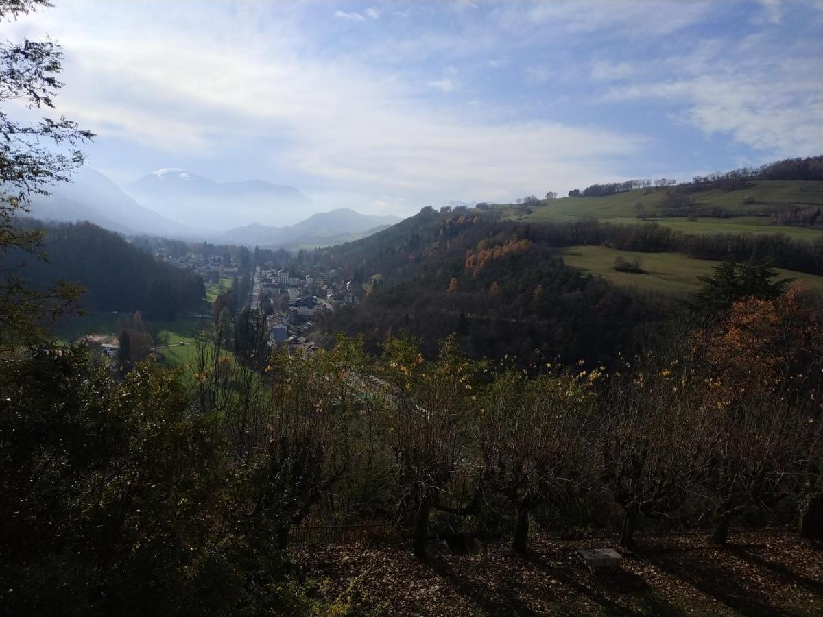 Appartement Chateau Uriage-Chamrousse Saint-Martin-dʼUriage Zewnętrze zdjęcie